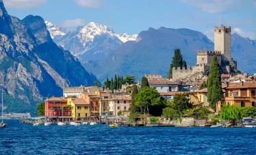 Excursion to Sirmione on Lake Garda