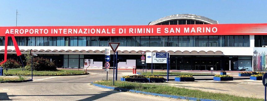 Navetta e Transfer dall’aeroporto di Rimini o dagli hotel